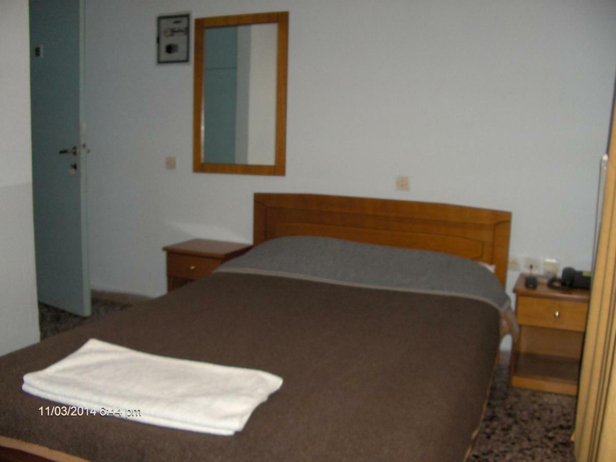 Hotel Savvas Agios Thomas  Exterior foto